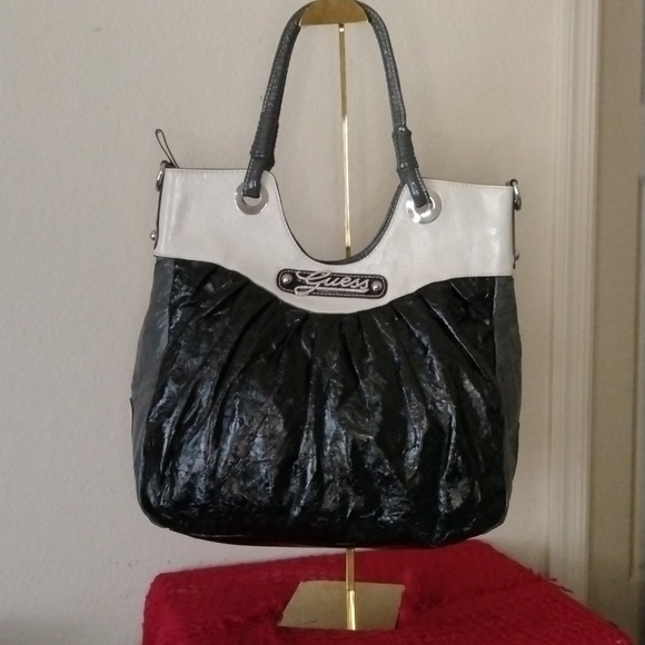 Guess color block tote - Picture 1 of 9